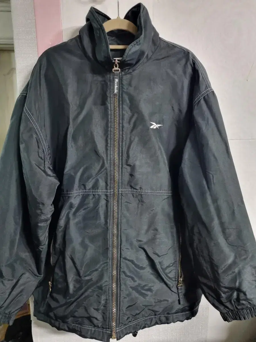 Reebok padded jacket size 105