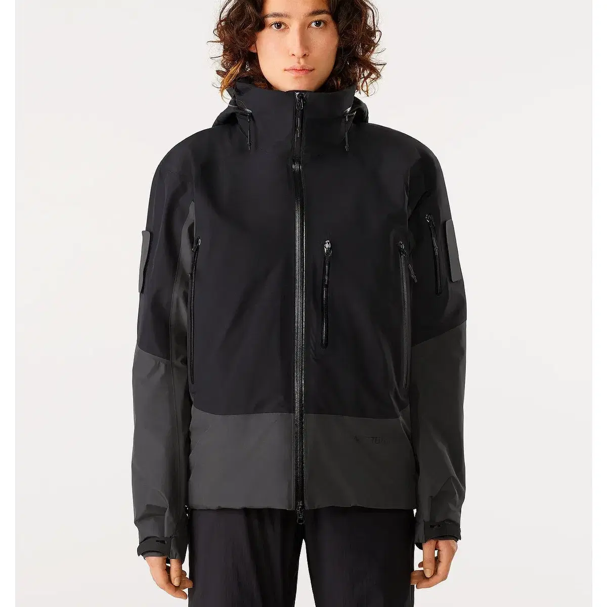 아크테릭스 시스템 A AXIS INSULATED Jacket XS