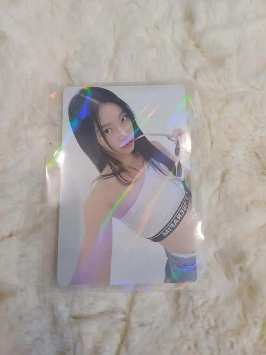 le sserafim kazuha photocard for sale