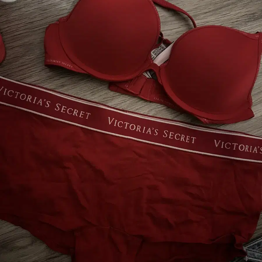 Victorias Secret 빅토리아시크릿 푸쉬업브라세트