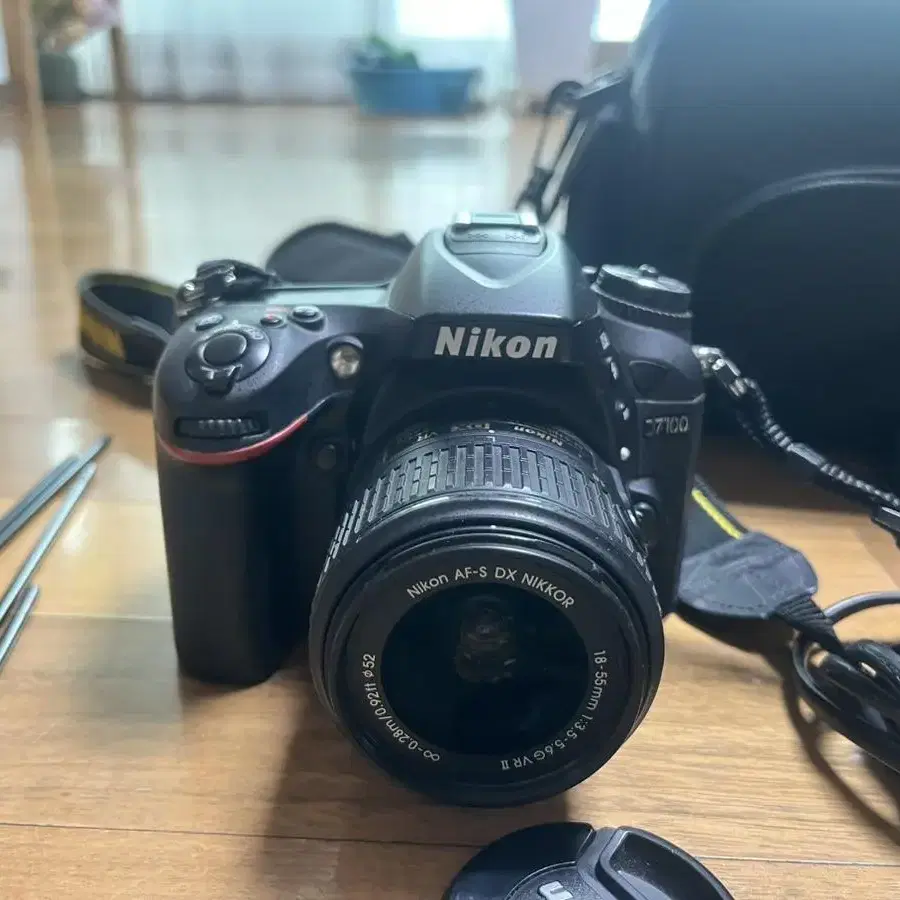 니콘 d7100 + 가방 + 번들렌즈 + 촬영 조명장비 일체 판매합니다!