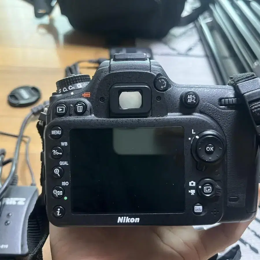 니콘 d7100 + 가방 + 번들렌즈 + 촬영 조명장비 일체 판매합니다!