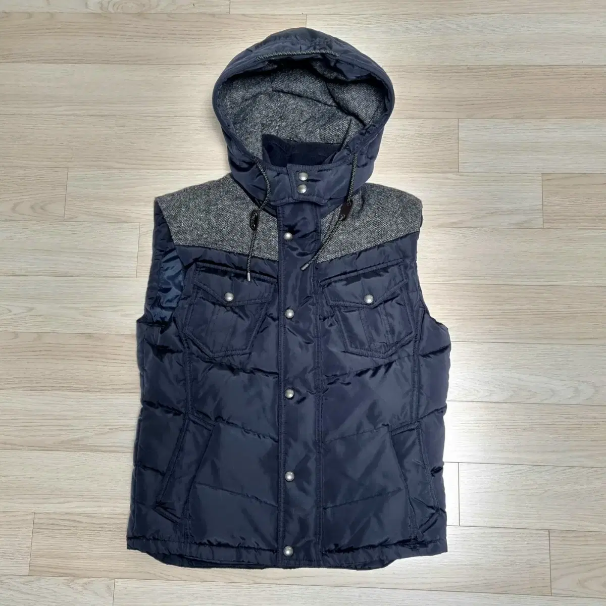 New product regular price 29.8K) All Zen Oriental Down Puffer Vest Navy 95