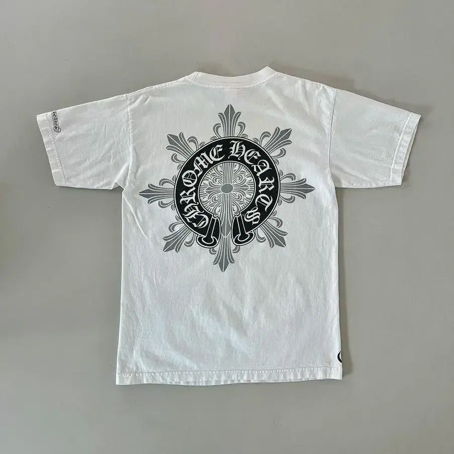 Chrome Hearts Round T