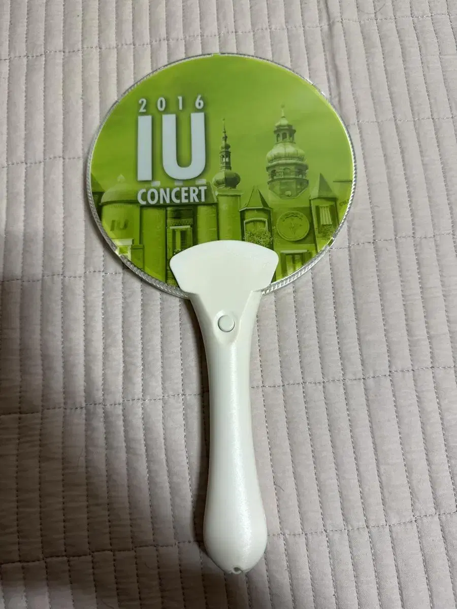 iu 2016 lightstick 팝니다