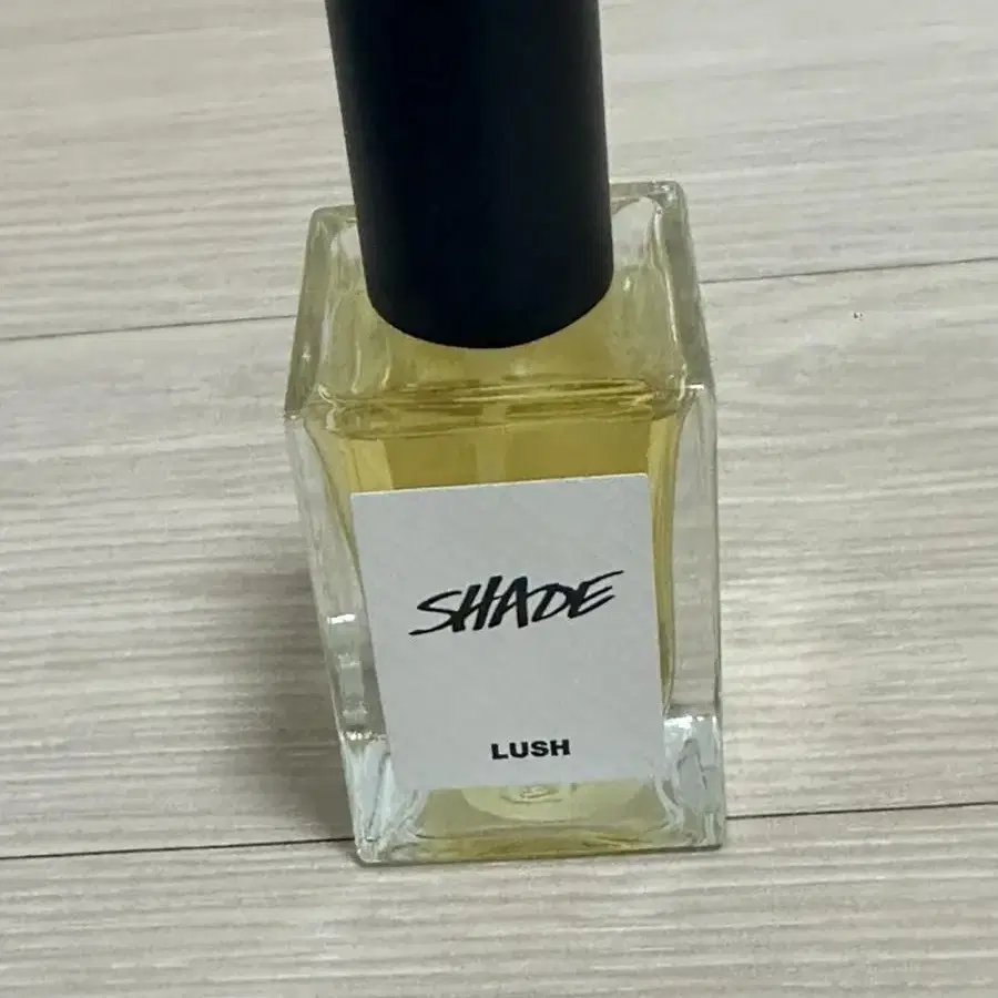 러쉬 쉐이드 30ml