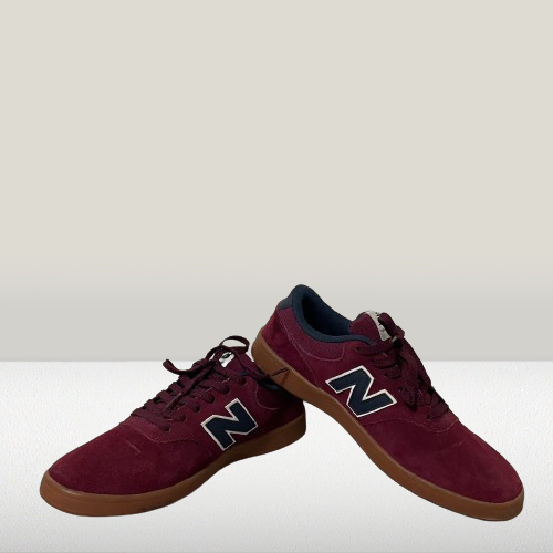 New Balance Burgundy 424 Sneakers Size 270