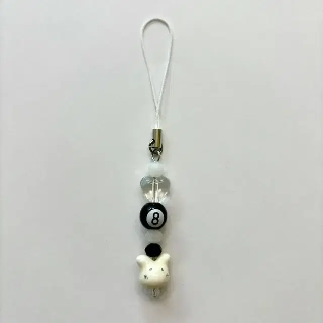 토끼 에잇볼 비즈 키링 beads keyring