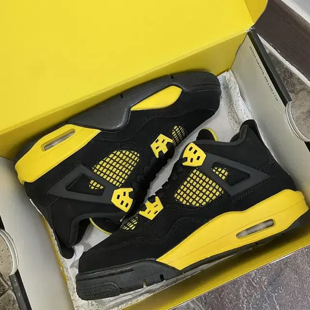 [새상품] NIKE AIR JORDAN 4 RETRO (GS) / 나이키