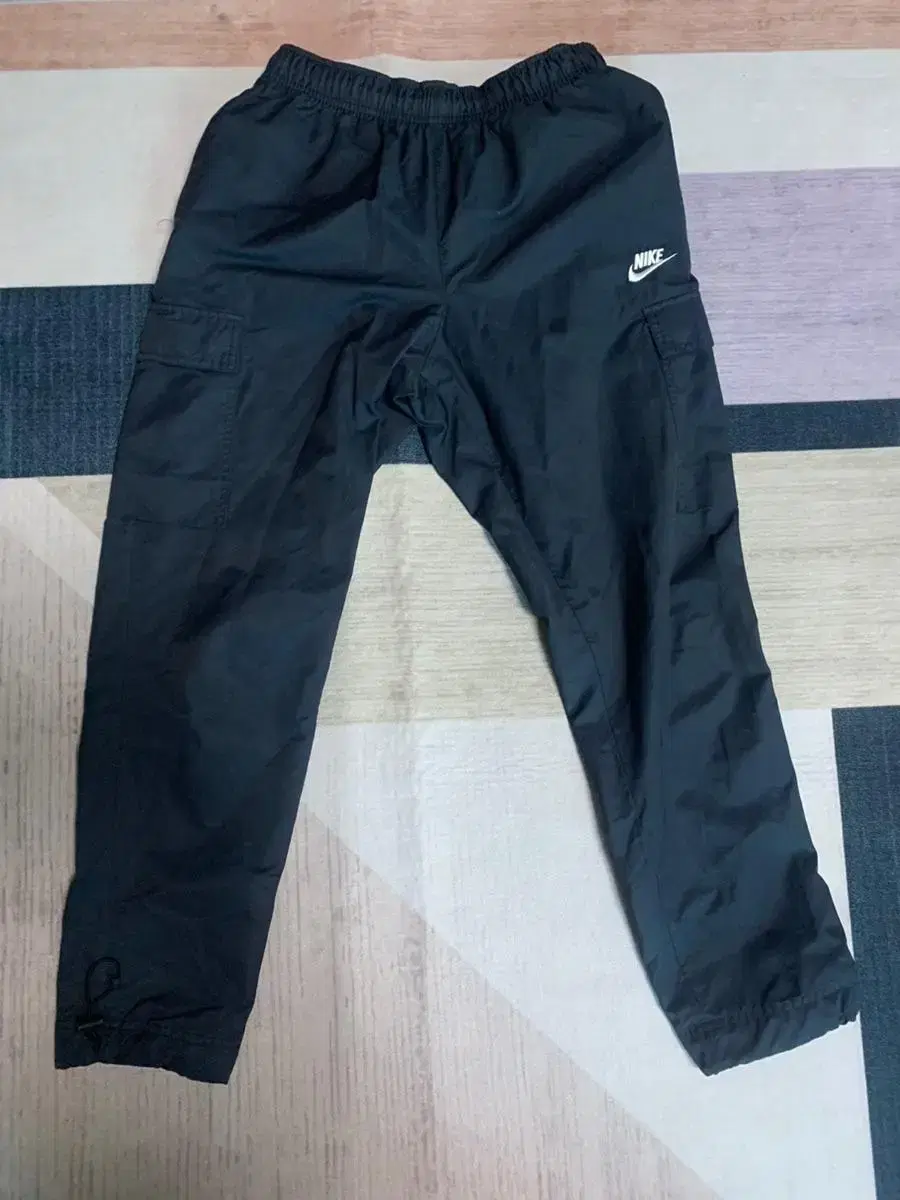 Nike Standard Fit Woven Cargo Pants