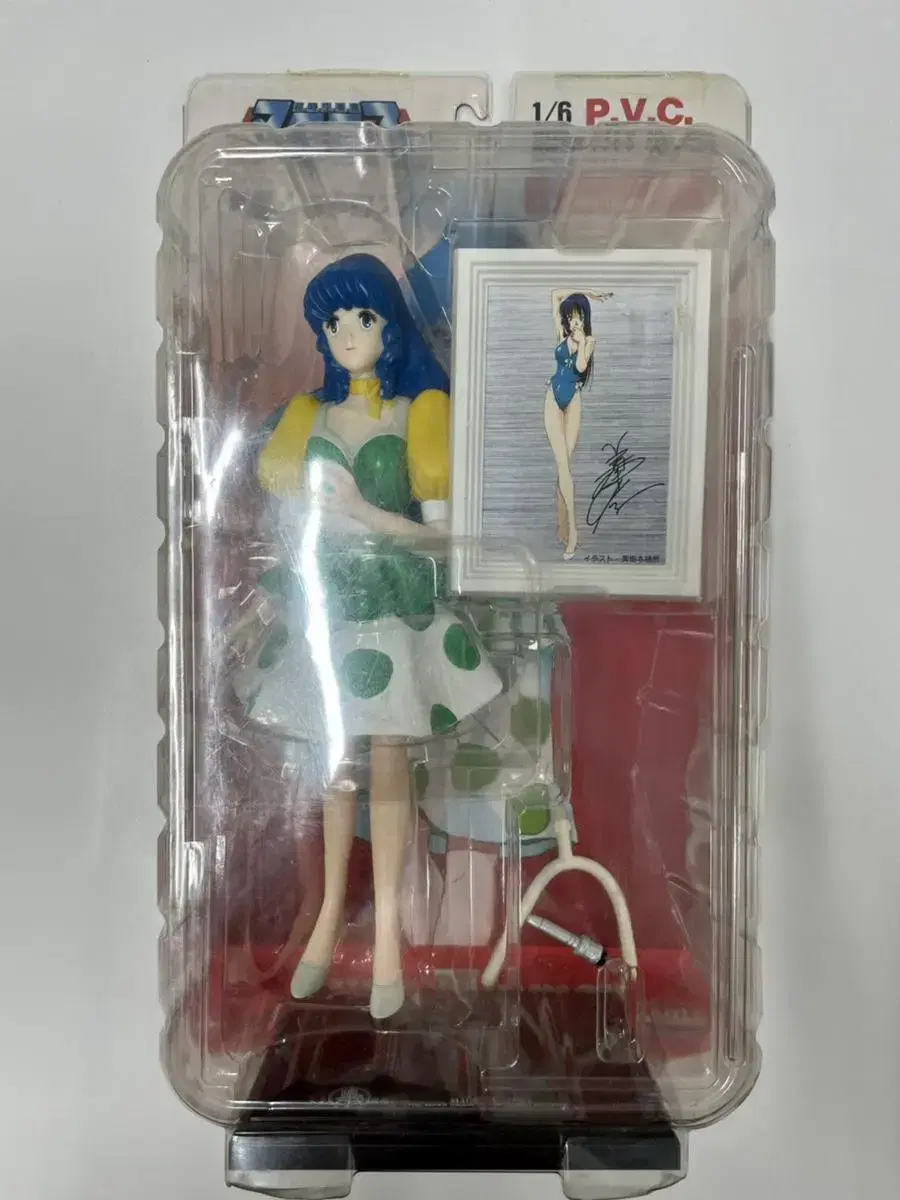 Macross Rin Minmei 1/6 Scale Figure