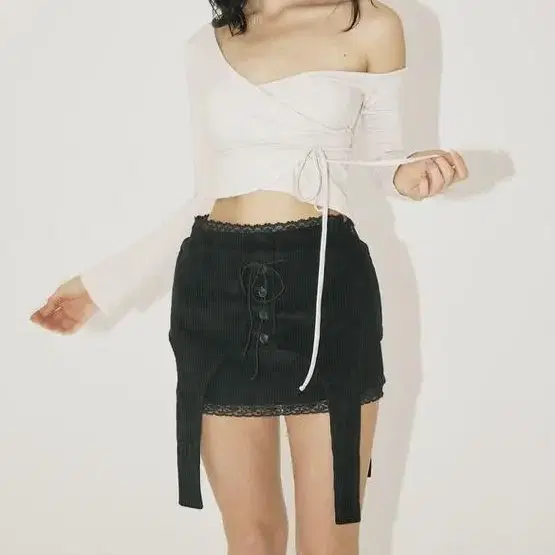 새상품) 쓰리타임즈 corduroy belt skirt s