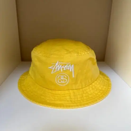 Stussy 스투시 옐로우 버킷햇