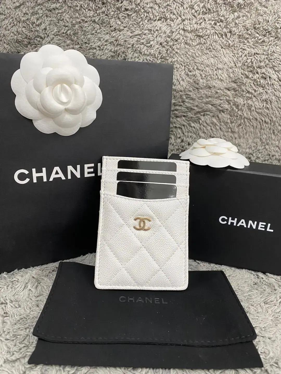 Chanel Vertical Card Slot (Embedded Chip)