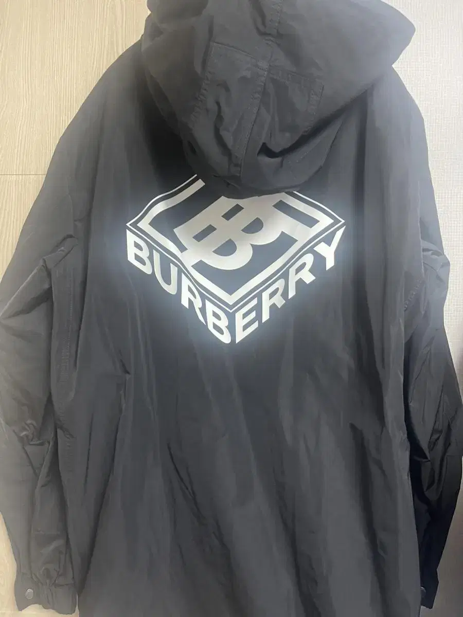 Burberry TB Logo Windbreaker