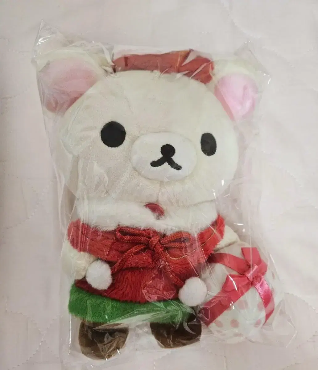 Discount) Korirakkuma Santa Doll