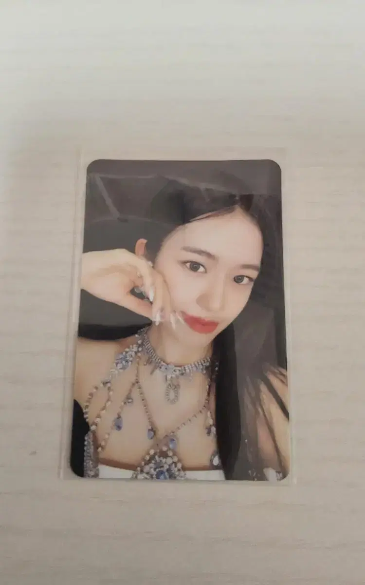 ive yujin runda photocard