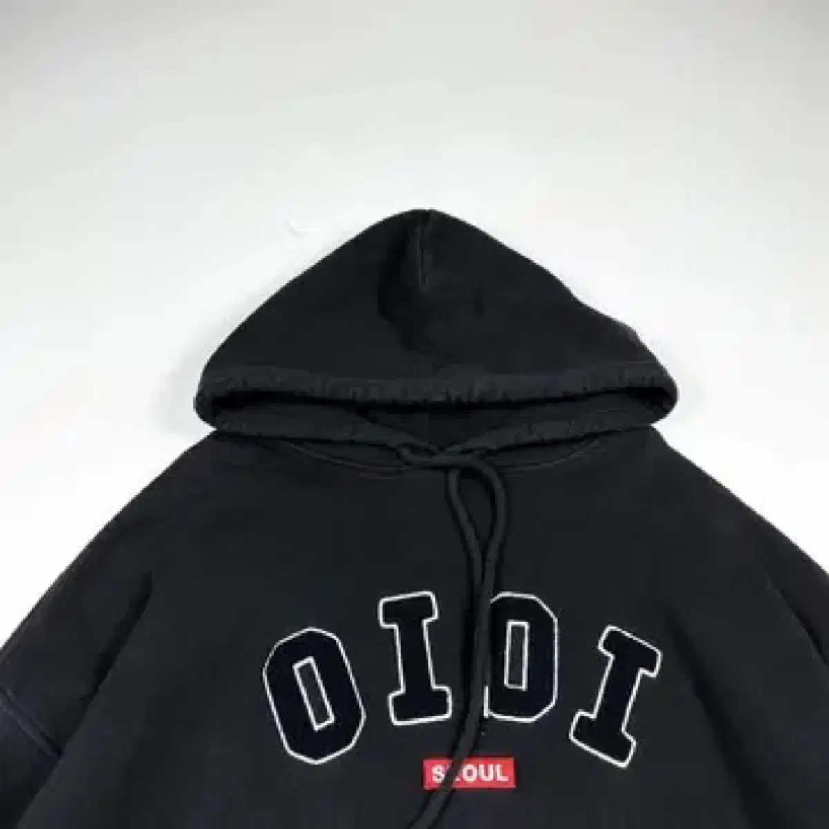 oioi Seoul Hoodie size L