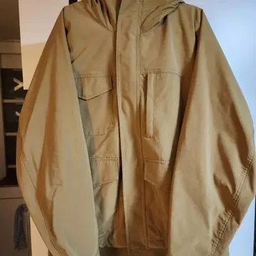 Vintage Columbia fishing jacket