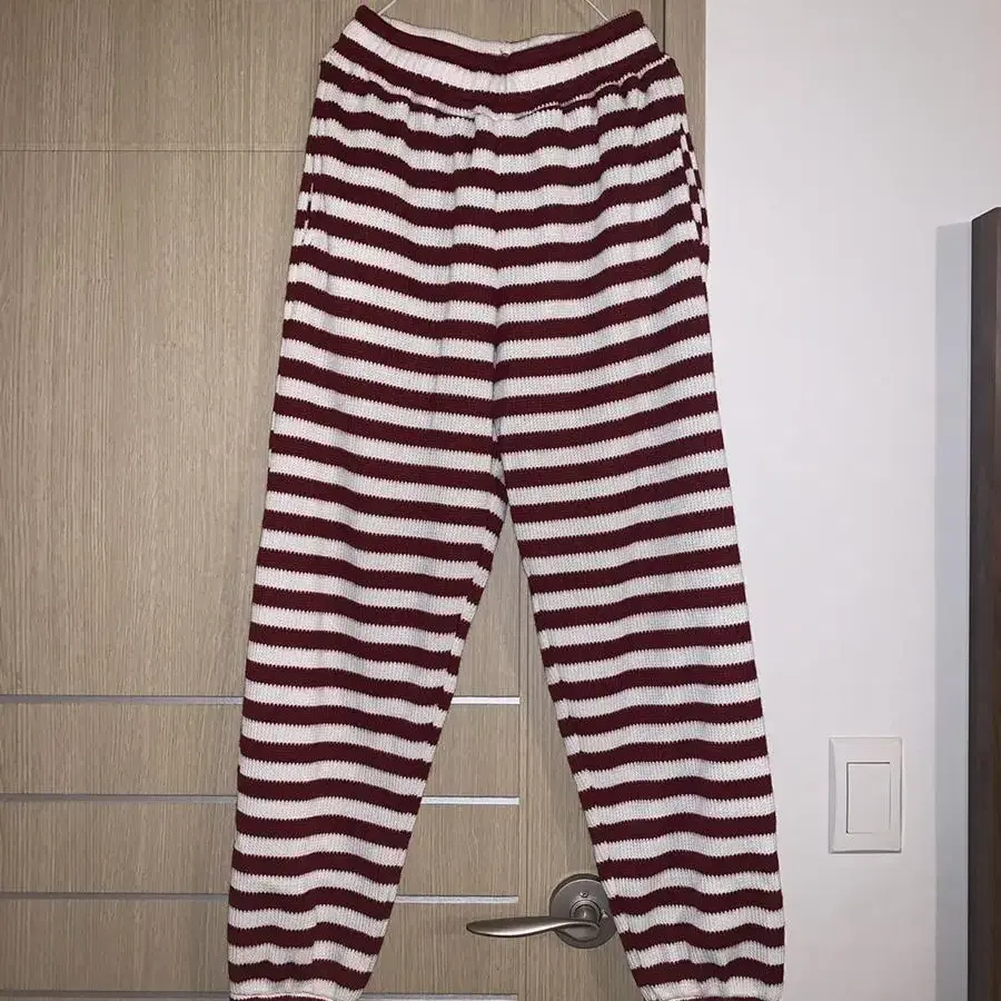 애프터먼데이 stripe knit jogger pants 레드