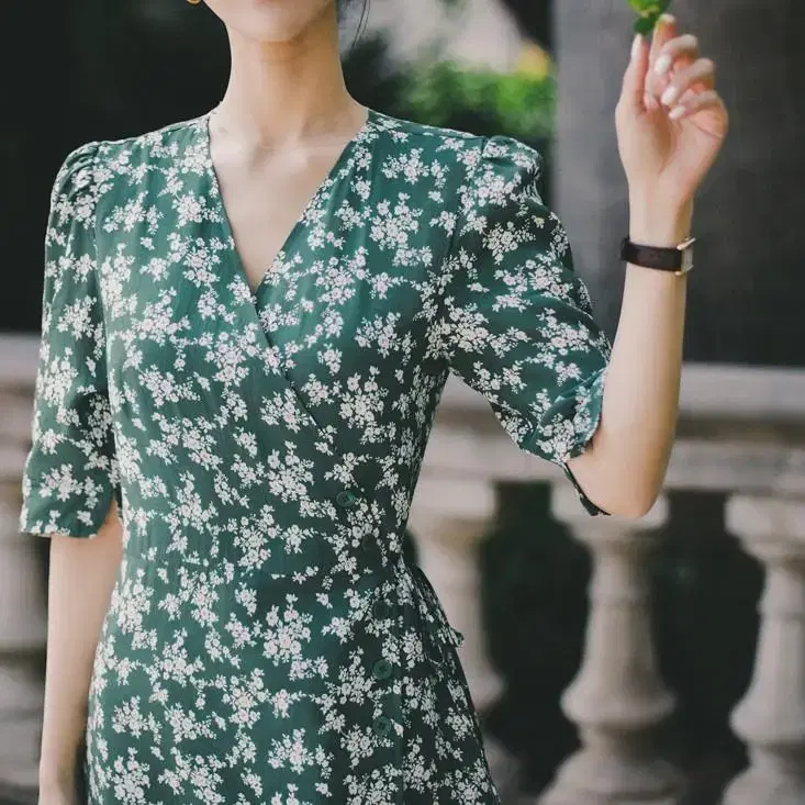 밀크코코아 원피스 Green floral button wrap dress