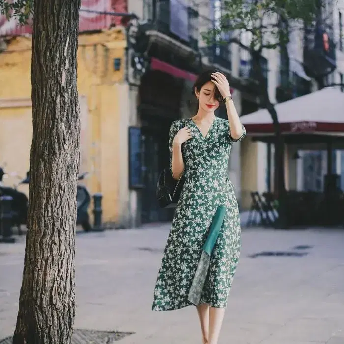 밀크코코아 원피스 Green floral button wrap dress