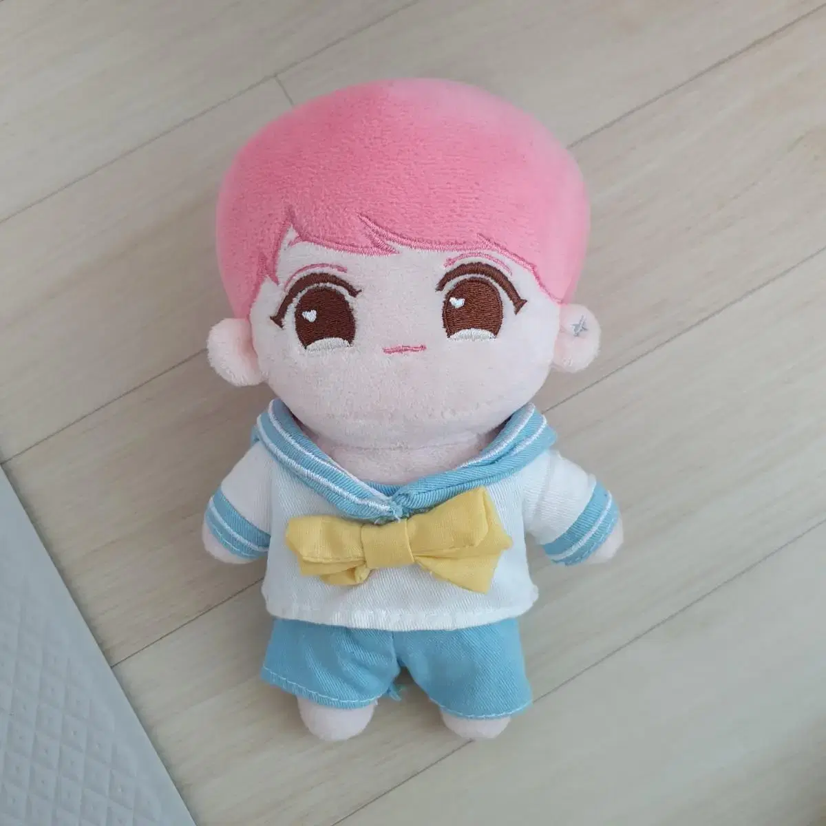 Seventeen joshua doll SailorJosh (with clothes)