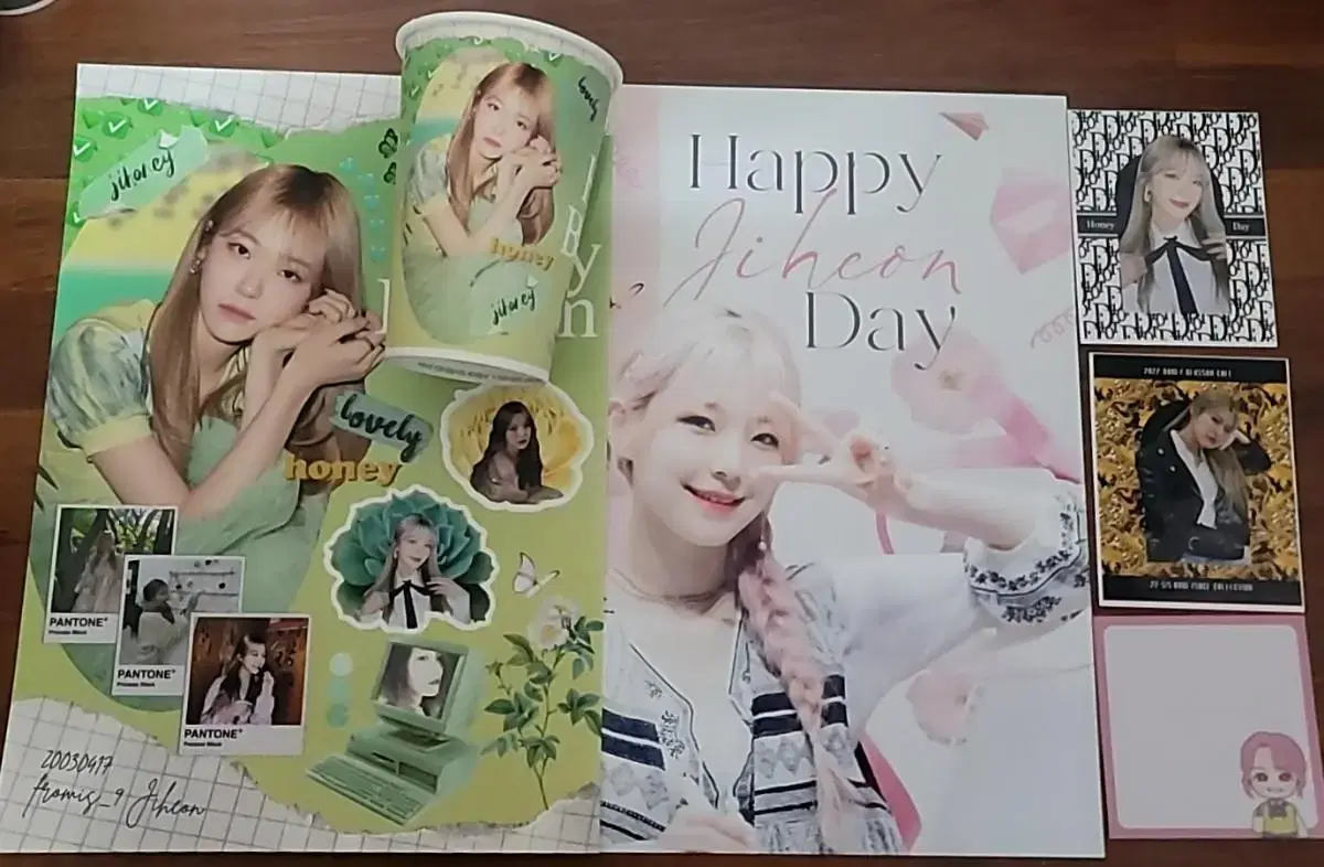 Fromis 9 baek jiheon birthday cafegoods( 2022)