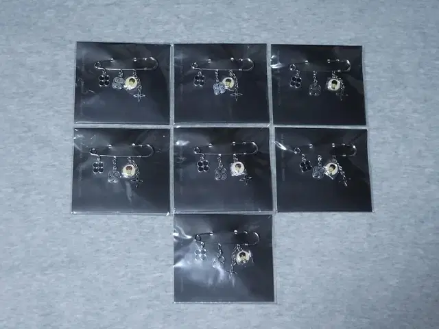 방탄 윙즈 일본 브로치 BTS WINGS JAPAN