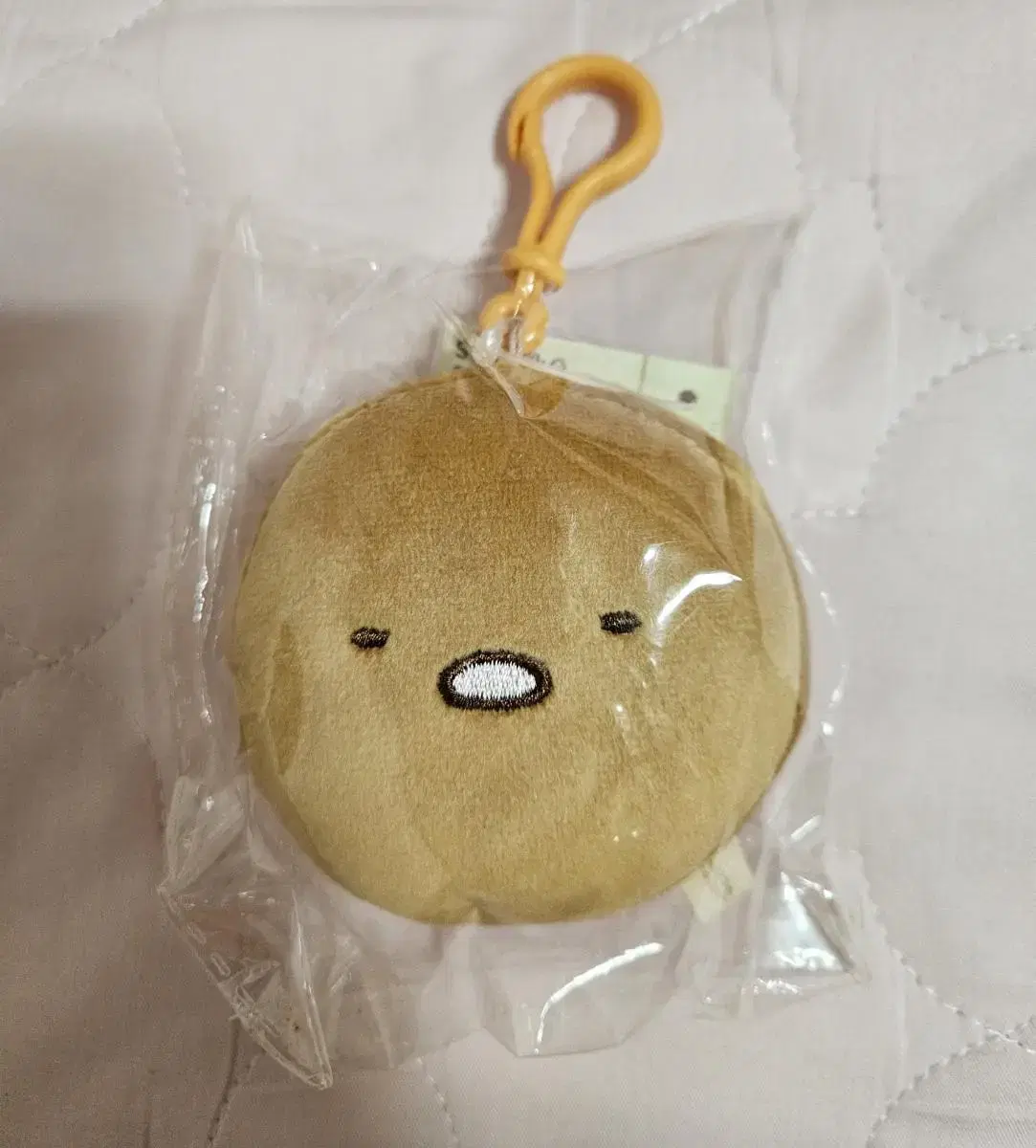 Sumikogurashi Tonkatsu Macarons doll Keyring