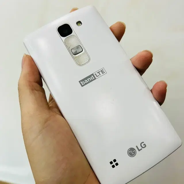 LG 볼트 SK 화이트 8GB A급 판매합니다