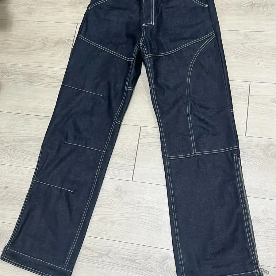 앤더슨벨 바지 데님 팬츠 ZIPPER WIDE-LEG RIGID JEAN