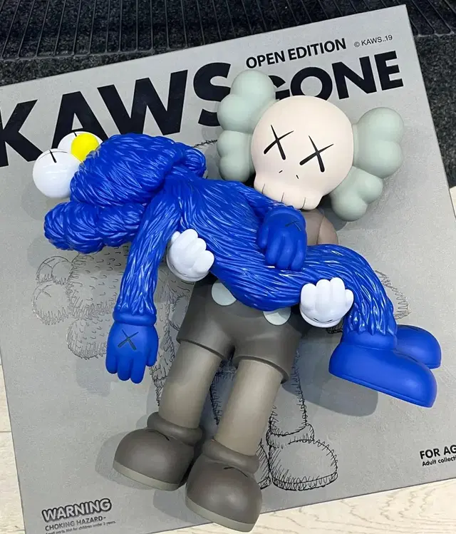 카우스 KAWS GONE 오픈에디션 피규어-G011003