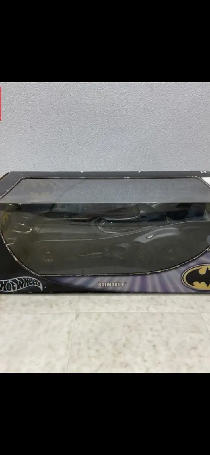 Hotwheels 1:18 Batman Batmobile Die-Cast in Good Condition for Sale