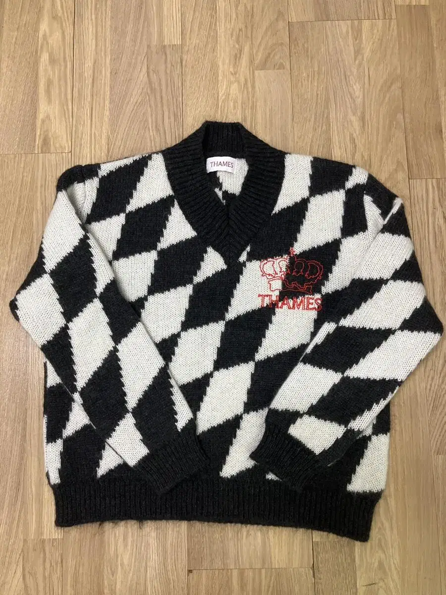 Thames pg knit