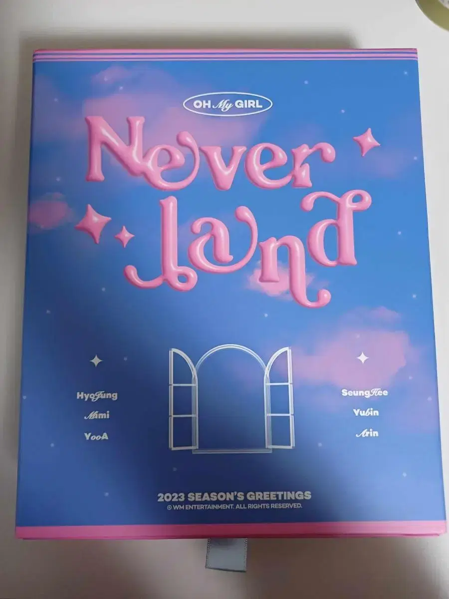 Oh My Girl 2023 season's greetings album WTS