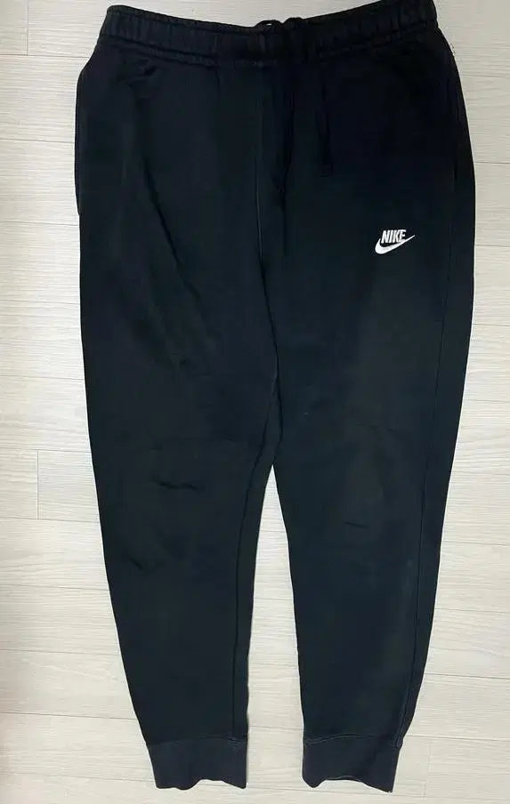 Nike Jogger Pants (size M)