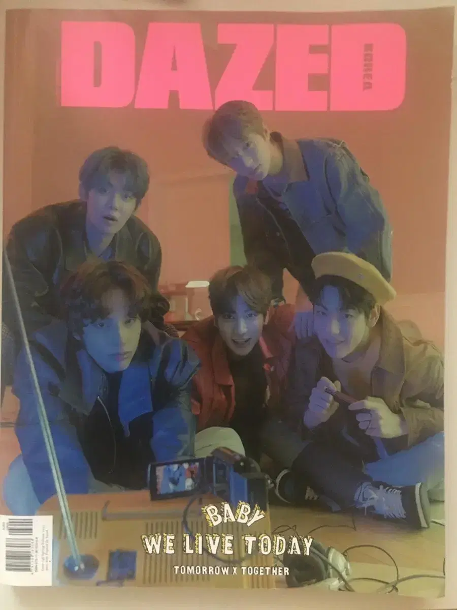 Tomorrow X Together Daysed Pictorial Magazine WTS