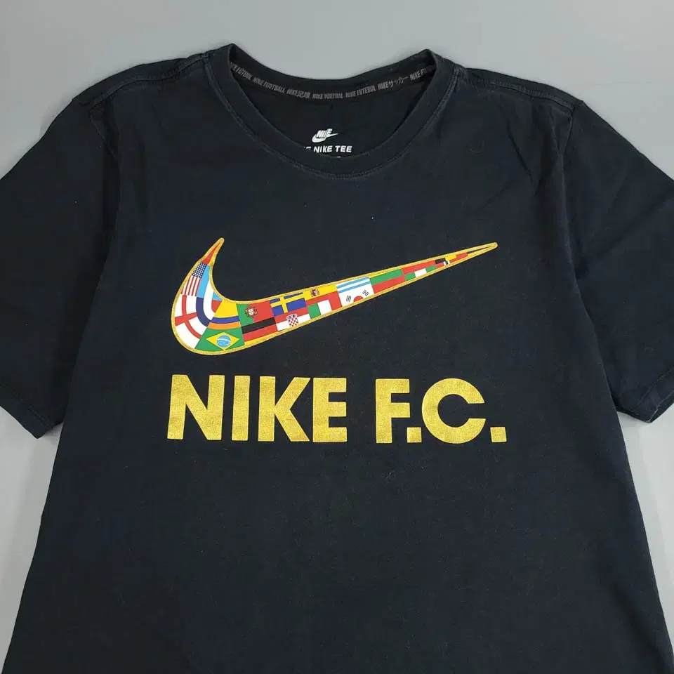 나이키 피그먼트 블랙 골드 유광 NIKE FC 축구 풋볼 국기 스우시 빅