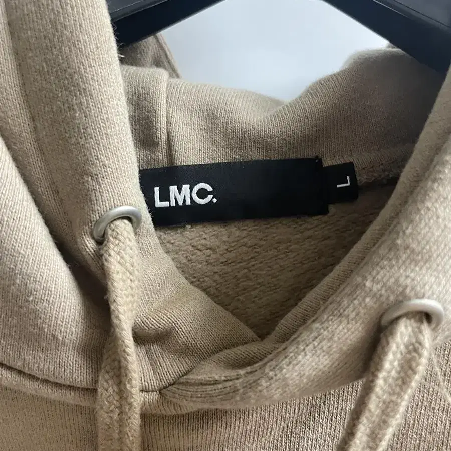 LMC 후드티