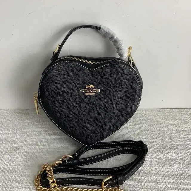 Coach CE652 하트블랙 크로스바디