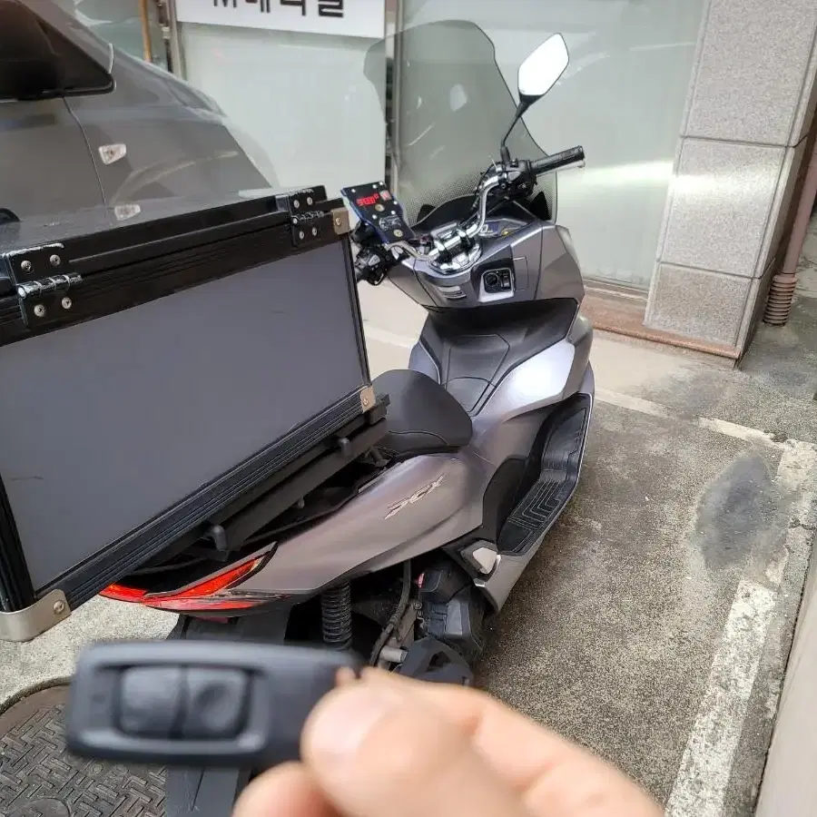 Pcx125 abs21년식 팝니다