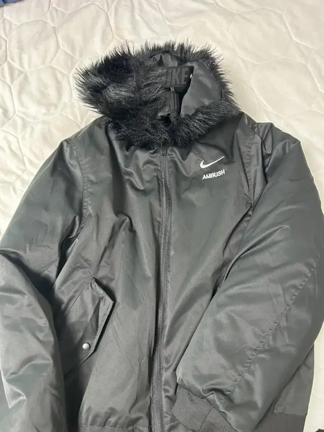 Nike ambush 퍼 자켓 L size