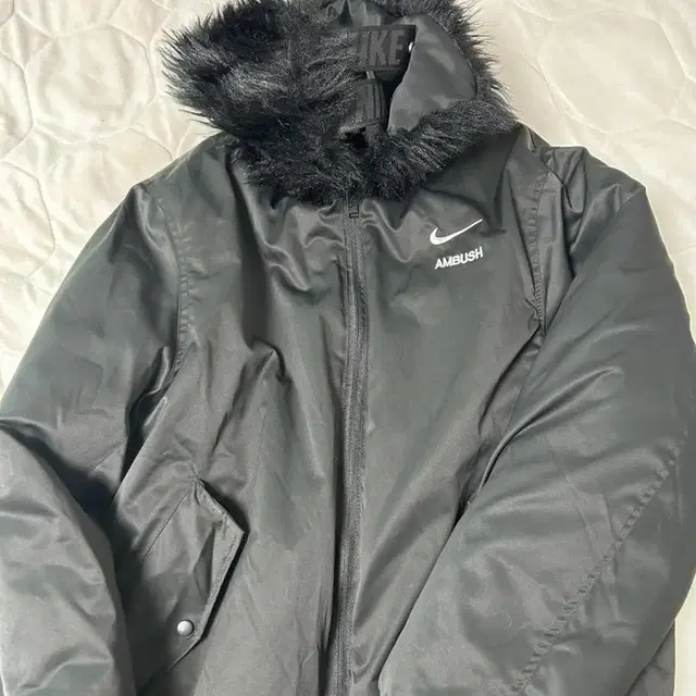 Nike ambush 퍼 자켓 L size