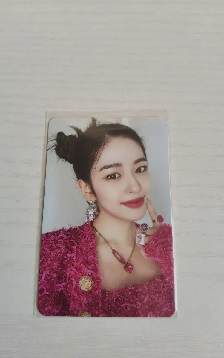 iveyujin lupda photocard