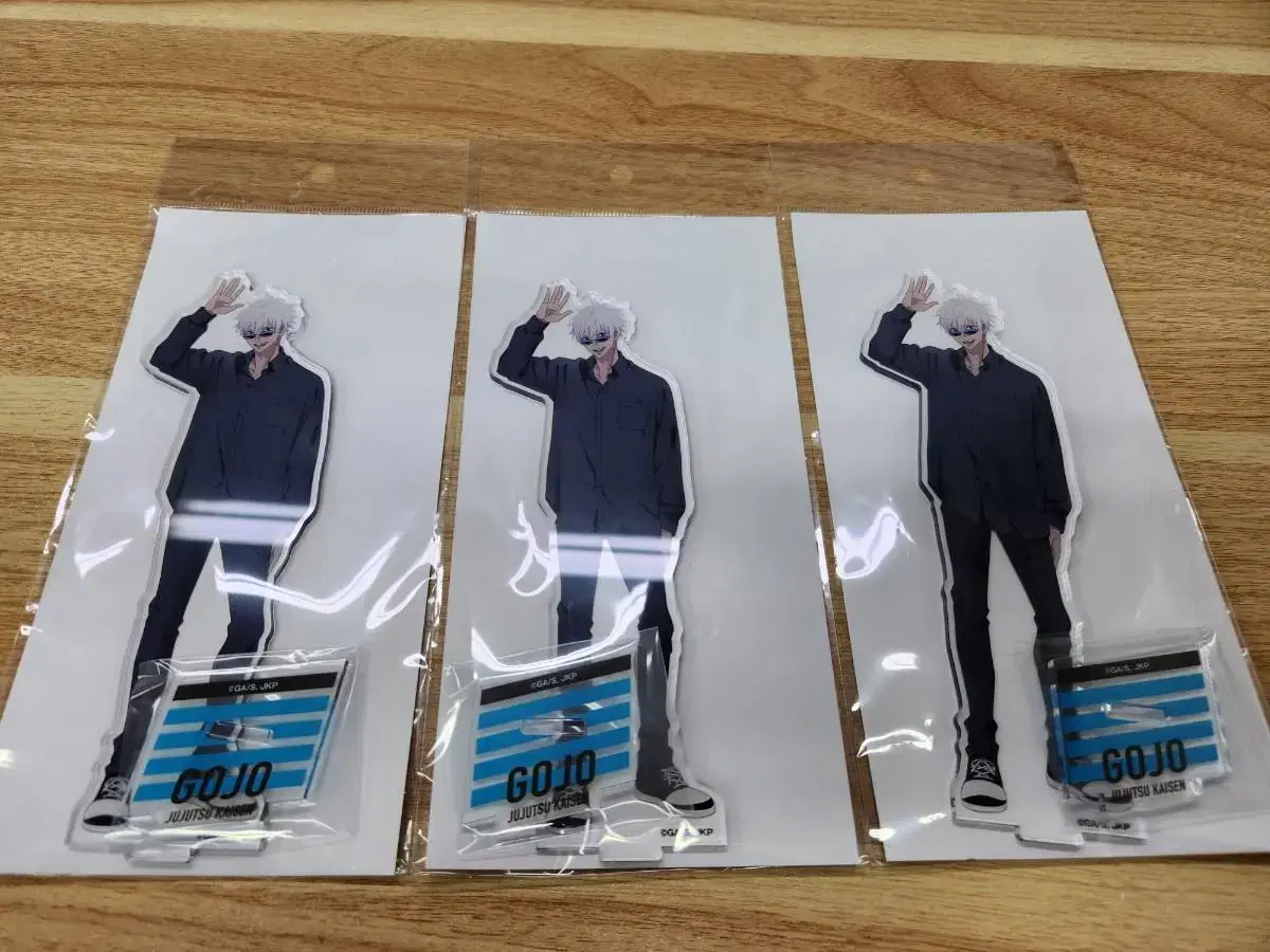 Zuu spinning toho popup store Gojosa Toru plain clothes acrylic stand