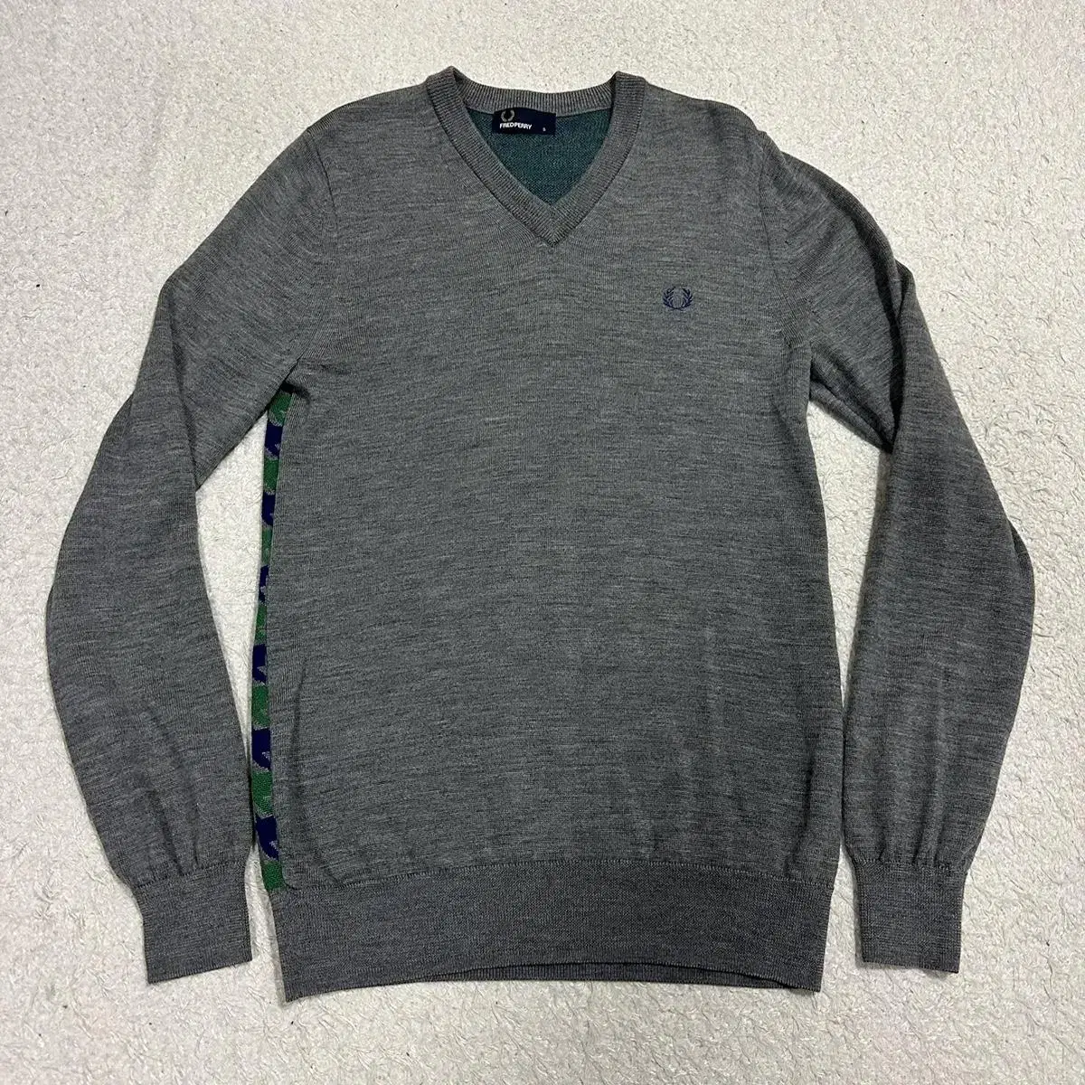 Fred Perry Knit V-Neck S