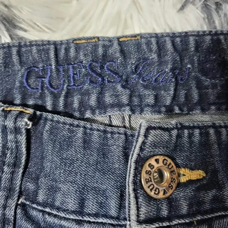 게스 guess 약 스판 청바지 데님팬츠 찢청 31