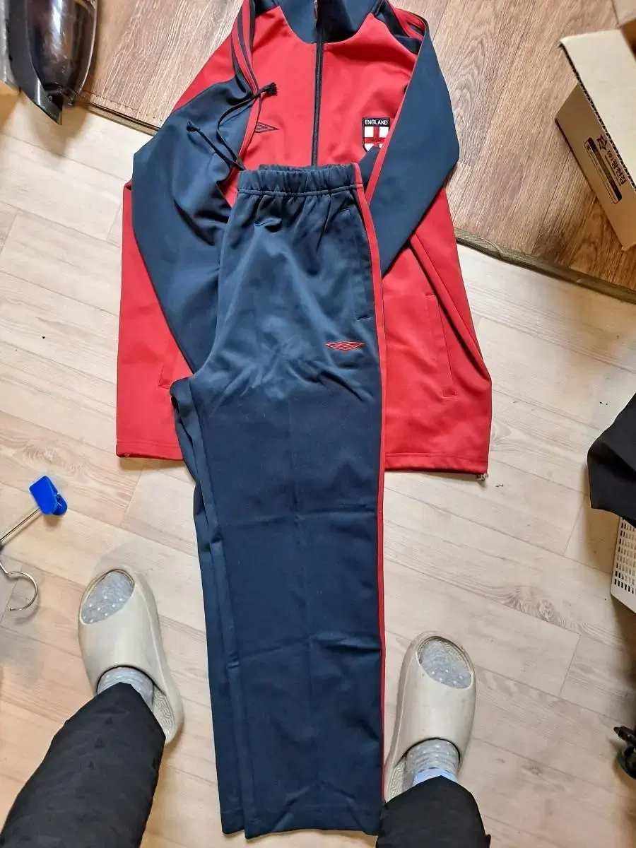 Umbro Tracksuit 100