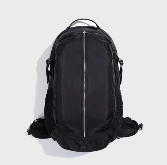 피스메이커 NYLON ZIP SQ BACKPACK (BLACK)